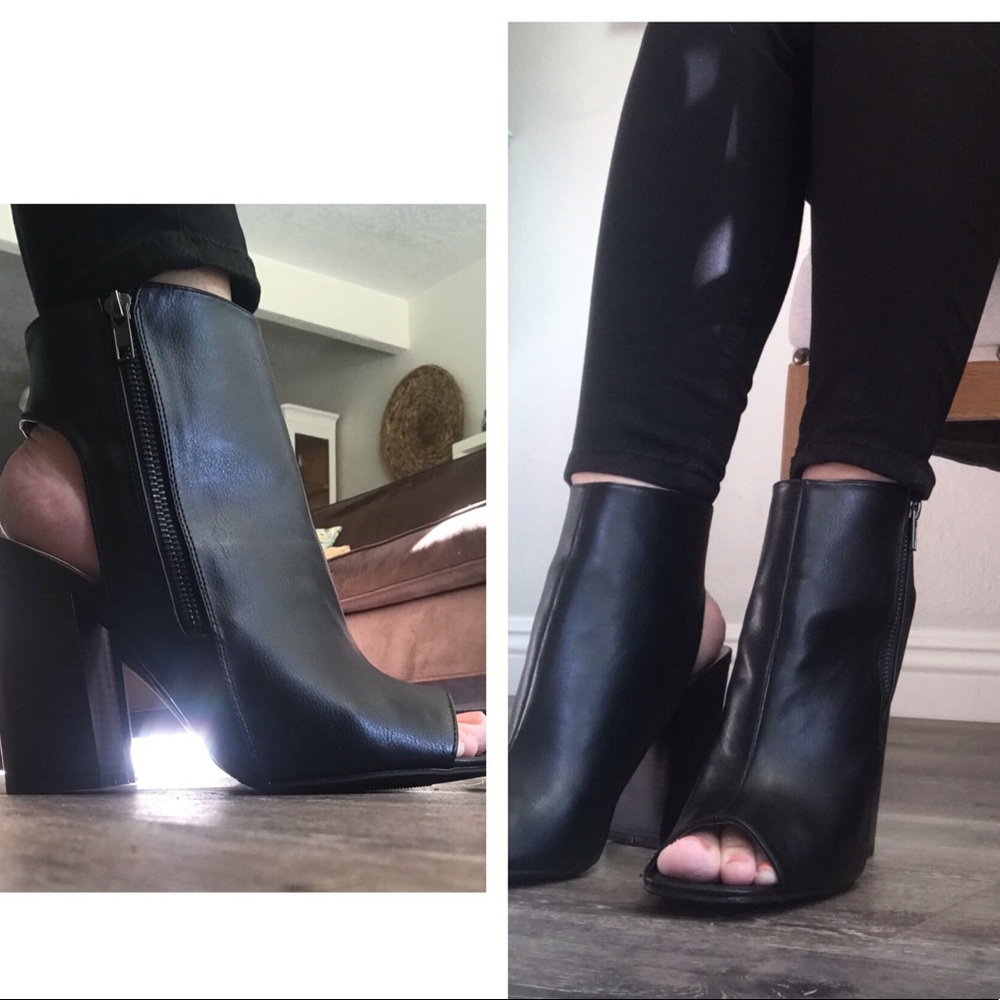 Black Peep Toe Booties🤩 - Picture 2 of 5